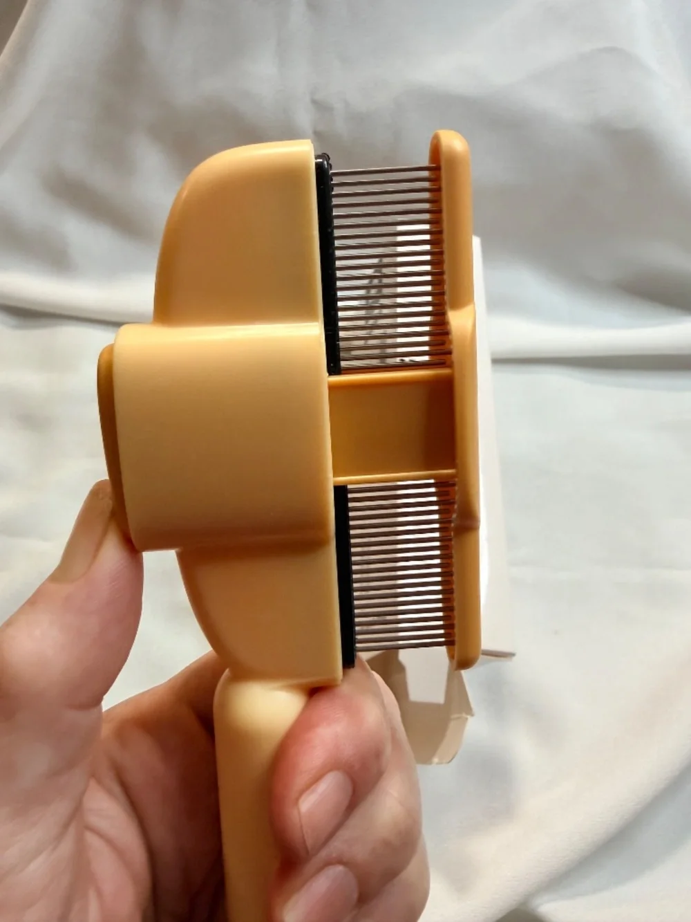 2 Pack Self Cleaning Pet Combs for Cats & Dogs Push Button Grooming Brushes